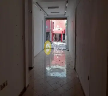 店铺 57m<sup>2</sup> for rent photo 1