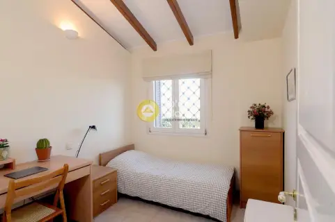 Independent Maisonette 200m<sup>2</sup> for sale photo 20