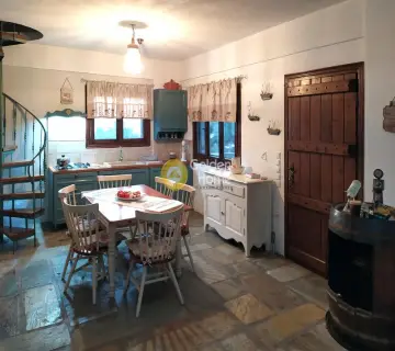 独立复式小屋 220m<sup>2</sup> for sale photo 2