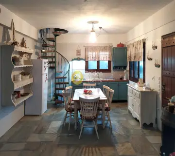 独立复式小屋 220m<sup>2</sup> for sale photo 3