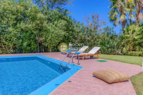 House 300m<sup>2</sup> for sale photo 30