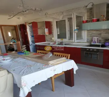 Independent Maisonette 200m<sup>2</sup> for sale photo 2950266