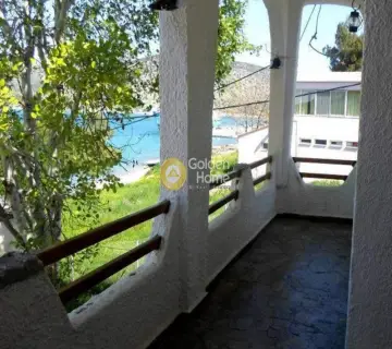 Building 155m<sup>2</sup> for sale photo 1