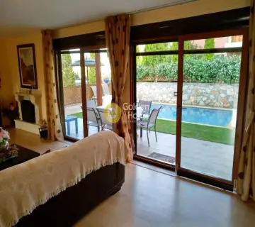 Independent Maisonette 150m<sup>2</sup> for sale photo 1
