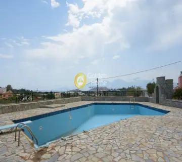 Hotel 400m<sup>2</sup> for sale photo 2677269