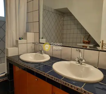 独立复式小屋 450m<sup>2</sup> for rent photo 2663470