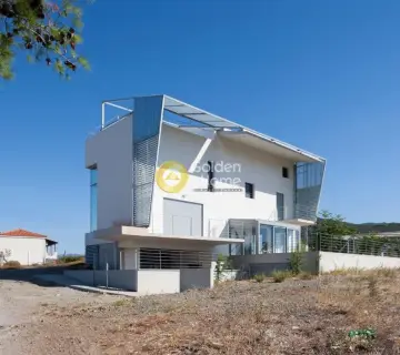 Independent Maisonette 164m<sup>2</sup> for sale photo 2