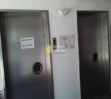 Office 387m<sup>2</sup> for rent photo 17