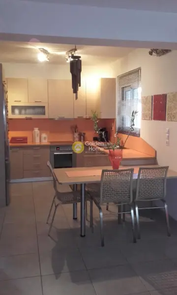 Independent Maisonette 264m<sup>2</sup> for sale photo 11