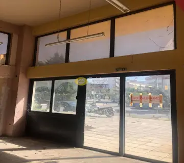 店铺 90m<sup>2</sup> for rent photo 2