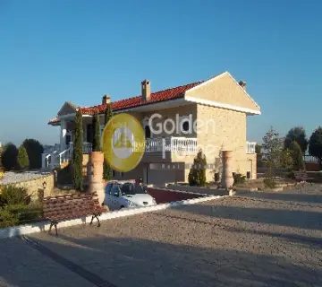 House 390m<sup>2</sup> for sale photo 2