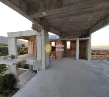 House 200m<sup>2</sup> for sale photo 2