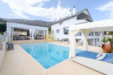 Μονοκατοικία 565τ.μ. προς πώληση φωτογραφία 1