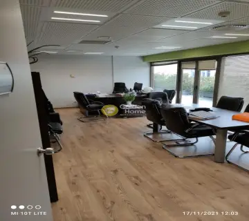 Office 3300m<sup>2</sup> for rent photo 3