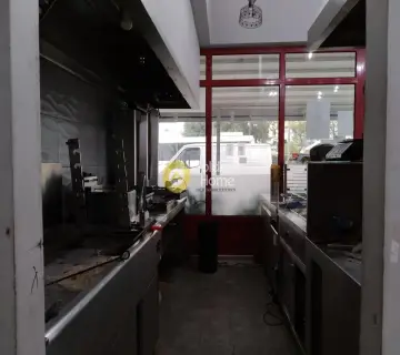 Store 100m<sup>2</sup> for rent photo 2