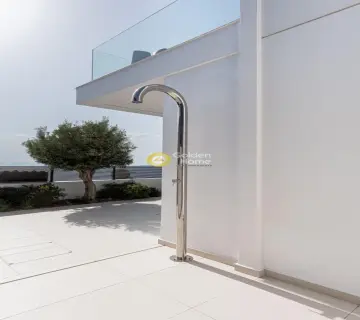 House 415m<sup>2</sup> for rent photo 37
