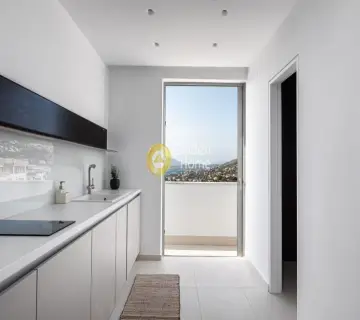 House 415m<sup>2</sup> for rent photo 42