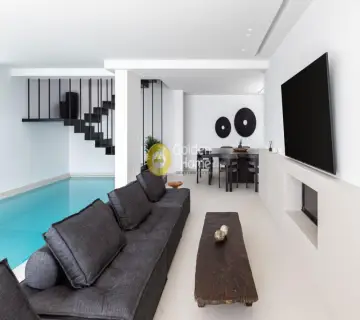 House 415m<sup>2</sup> for rent photo 9