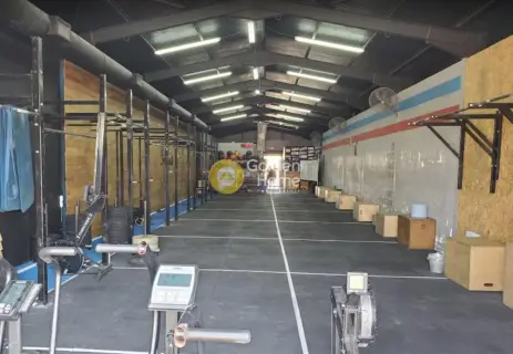 Warehouse 285m<sup>2</sup> for sale photo 1