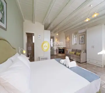 Hotel 280m<sup>2</sup> for sale photo 1