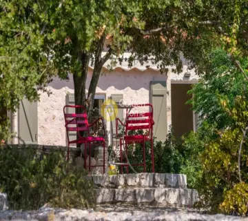 Hotel 280m<sup>2</sup> for sale photo 35