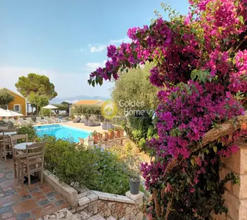 Hotel 280m<sup>2</sup> for sale photo 3541741