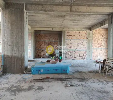 Store 450m<sup>2</sup> for rent photo 4