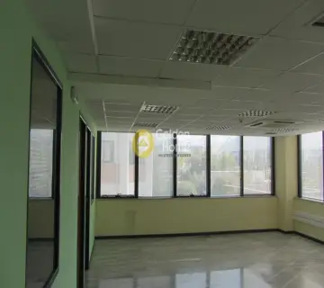 Office 550m<sup>2</sup> for sale photo 2