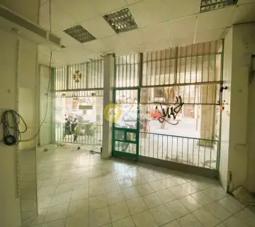 Store 90m<sup>2</sup> for rent photo 5