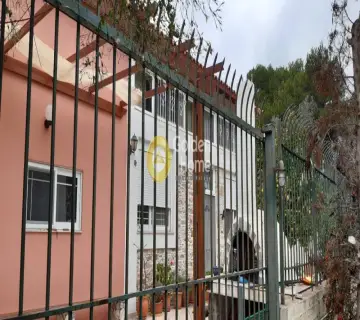 Independent Maisonette 330m<sup>2</sup> for sale photo 1