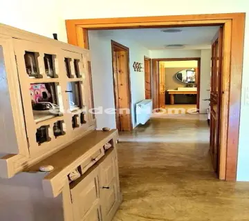 独立复式小屋 125m<sup>2</sup> for rent photo 4829872