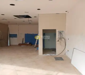 Store 60m<sup>2</sup> for rent photo 3