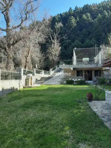 House 100m<sup>2</sup> for rent photo 1