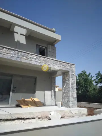 独立复式小屋 260m<sup>2</sup> for sale photo 1