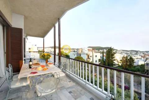 Floor Apartment 130m<sup>2</sup> for rent photo 14