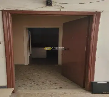 Κτίριο 180τ.μ. προς πώληση φωτογραφία 2
