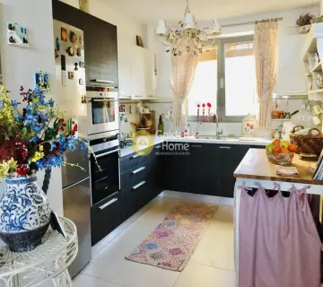 Maisonette Attached 165m<sup>2</sup> for sale photo 3