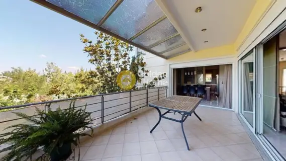 Independent Maisonette 285m<sup>2</sup> for sale photo 3