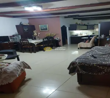 Independent Maisonette 160m<sup>2</sup> for sale photo 1