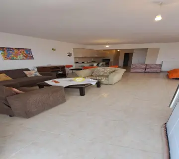 Apartment 60m<sup>2</sup> for rent photo 3