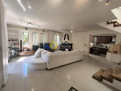 House 265m<sup>2</sup> for sale photo 32