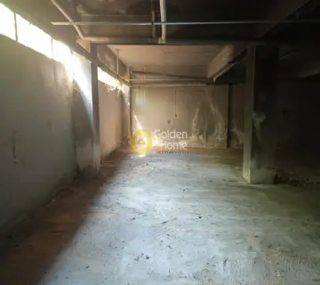 Warehouse 280m<sup>2</sup> for rent photo 1