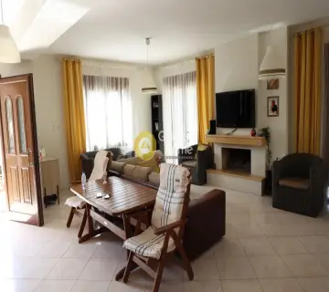 Independent Maisonette 190m<sup>2</sup> for sale photo 4