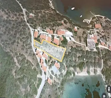 Residential 905m<sup>2</sup> for sale photo 3