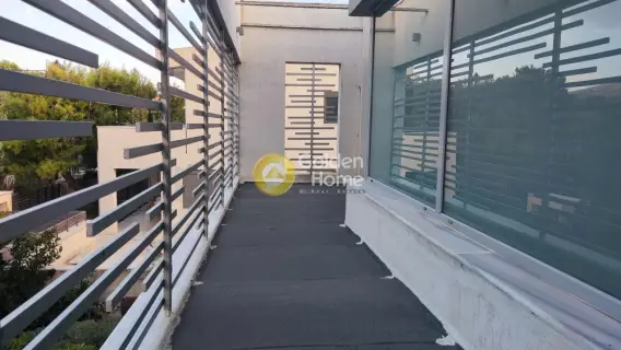 Independent Maisonette 303m<sup>2</sup> for sale photo 7