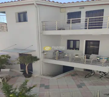 独立复式小屋 225m<sup>2</sup> for sale photo 8