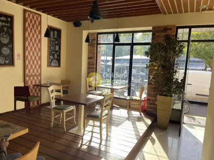店铺 307m<sup>2</sup> for rent photo 3