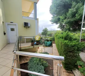 Independent Maisonette 244m<sup>2</sup> for rent photo 3413469