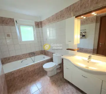 Independent Maisonette 244m<sup>2</sup> for rent photo 3413458
