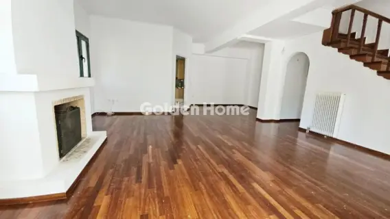 Independent Maisonette 255m<sup>2</sup> for rent photo 1